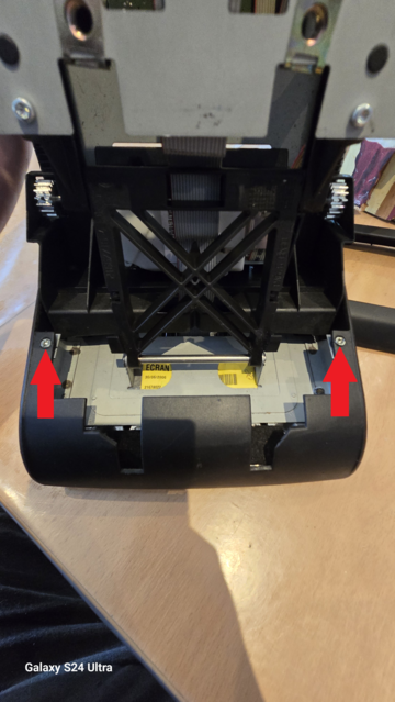 Show screw écran dé.png